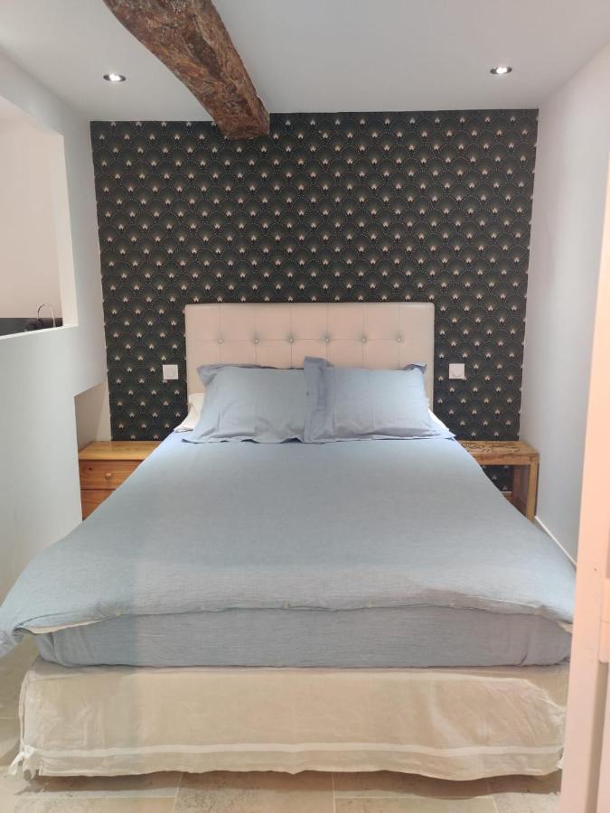 Logement Neuf Centre Du Village Aux Pieds Du Chateau Grimaud Esterno foto