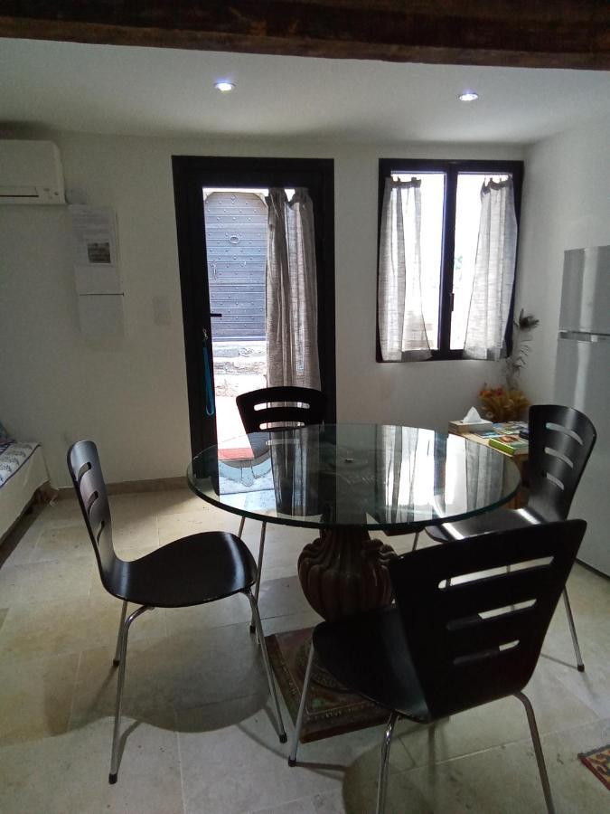 Logement Neuf Centre Du Village Aux Pieds Du Chateau Grimaud Esterno foto