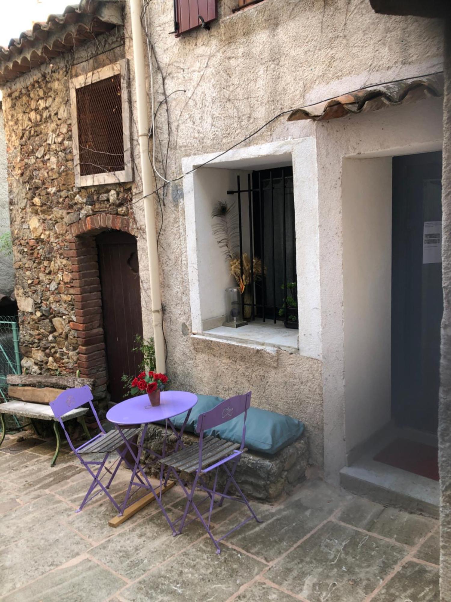Logement Neuf Centre Du Village Aux Pieds Du Chateau Grimaud Esterno foto